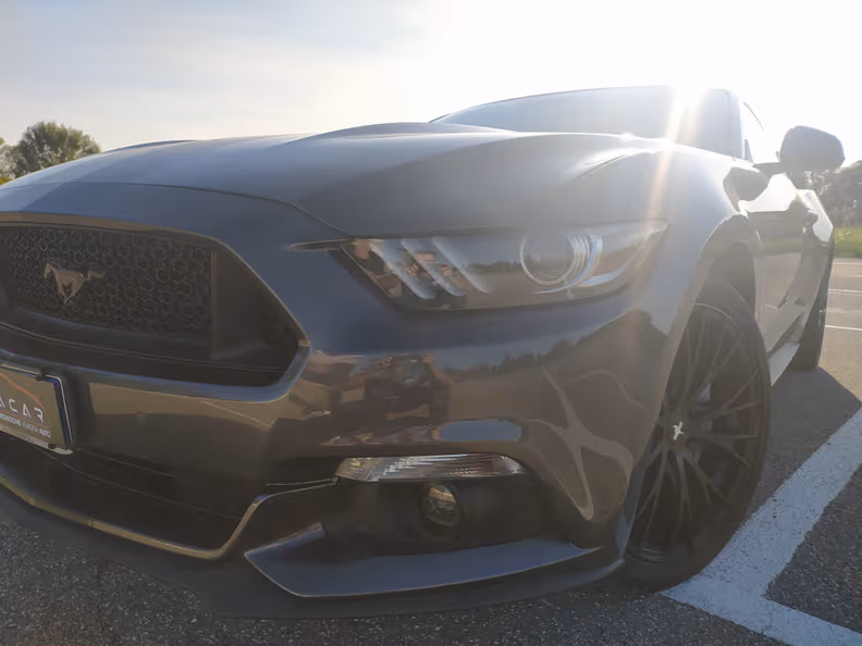 Ford Mustang - 6