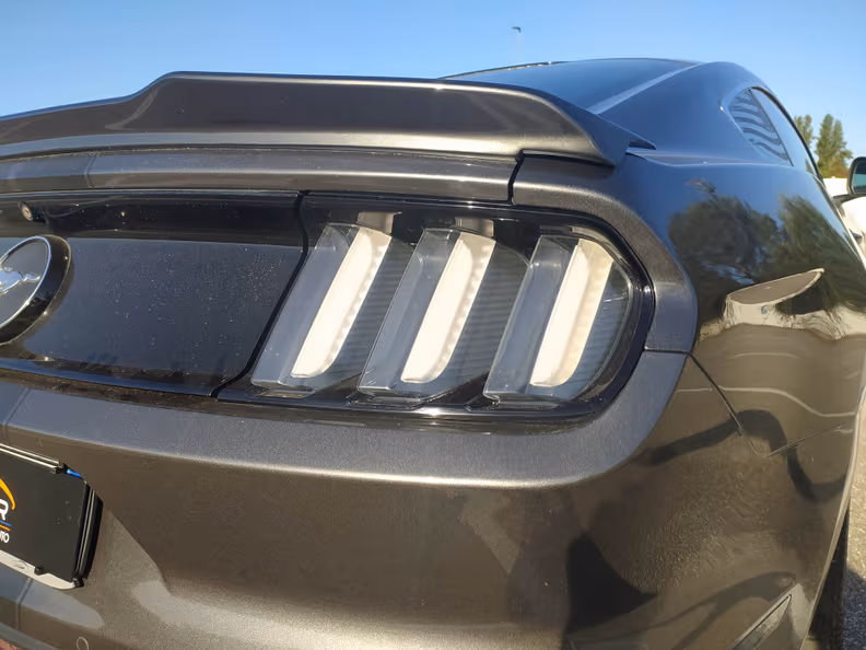 Ford Mustang - 18
