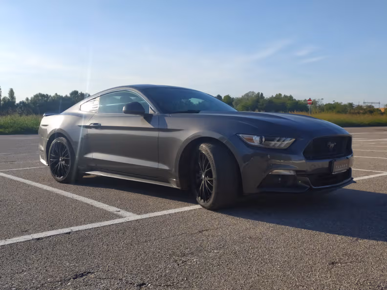 Ford Mustang - 3