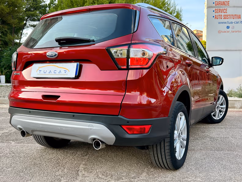Ford Kuga - 10