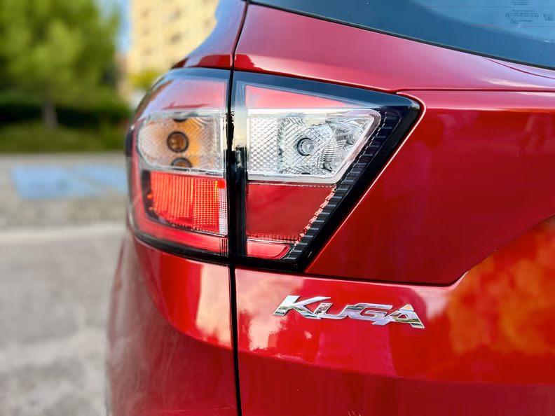 Ford Kuga - 13