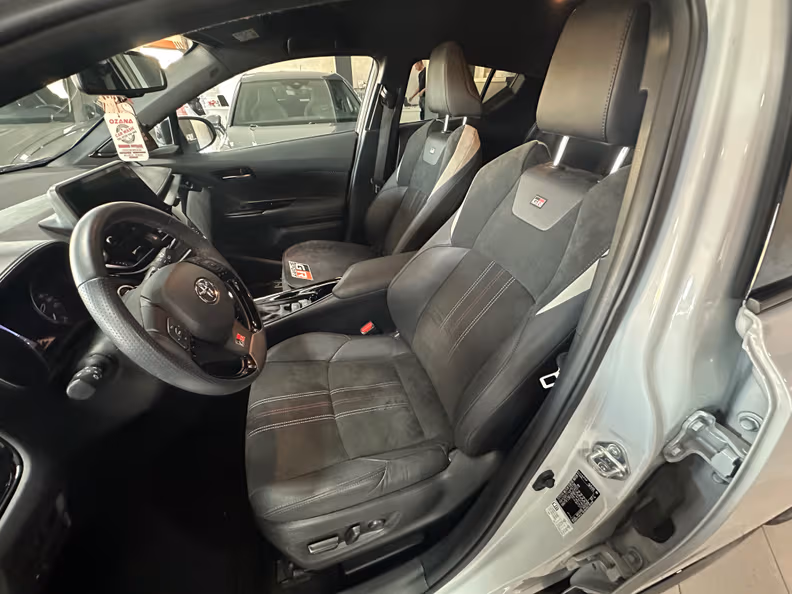Toyota C-HR - 10