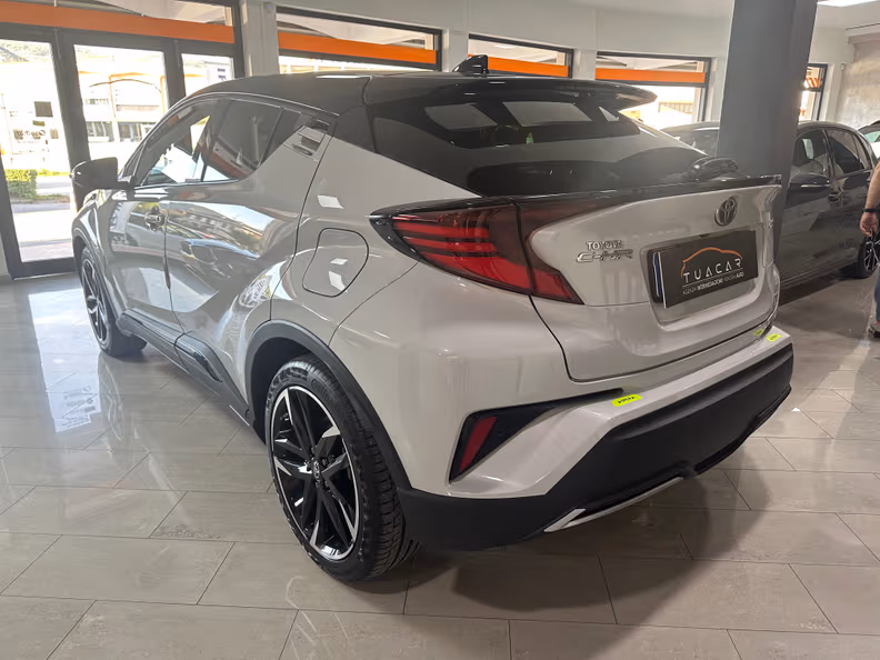 Toyota C-HR - 4