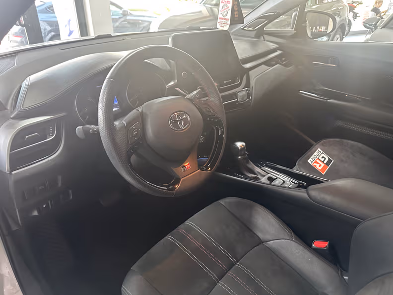 Toyota C-HR - 9