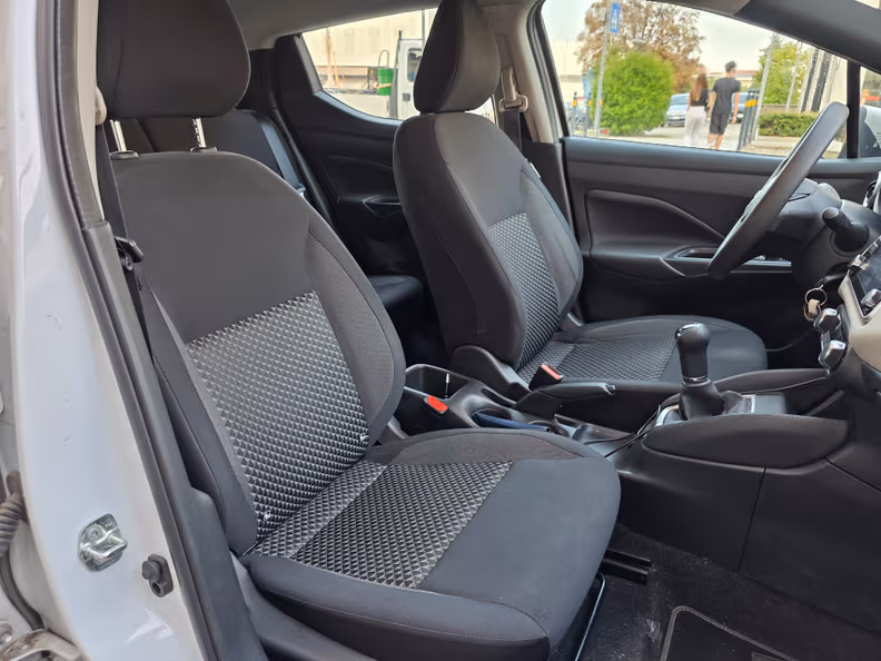 Nissan Micra - 10