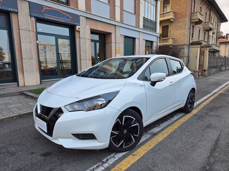 Nissan Micra - 1