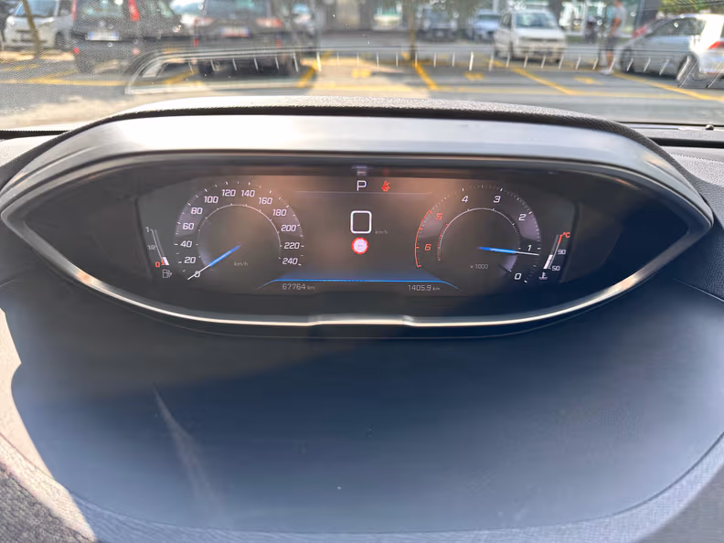 Peugeot 3008 - 11