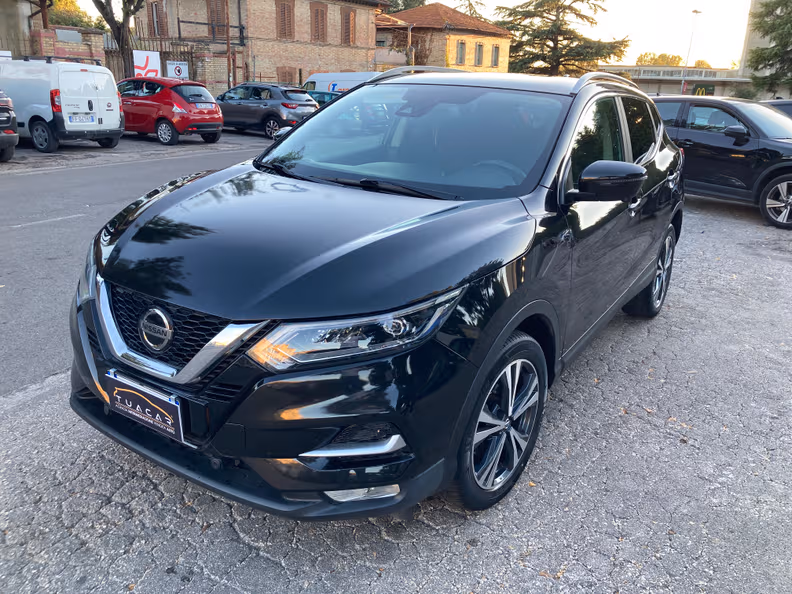 Nissan Qashqai - 1