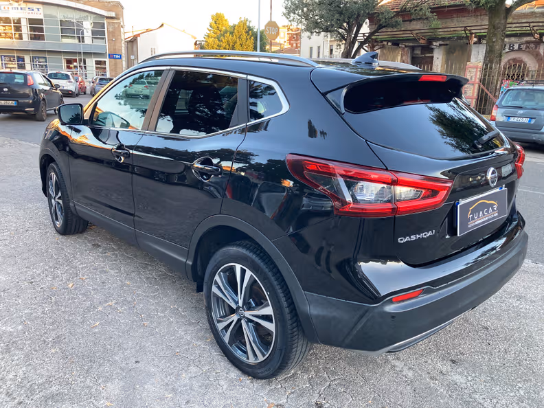 Nissan Qashqai - 12