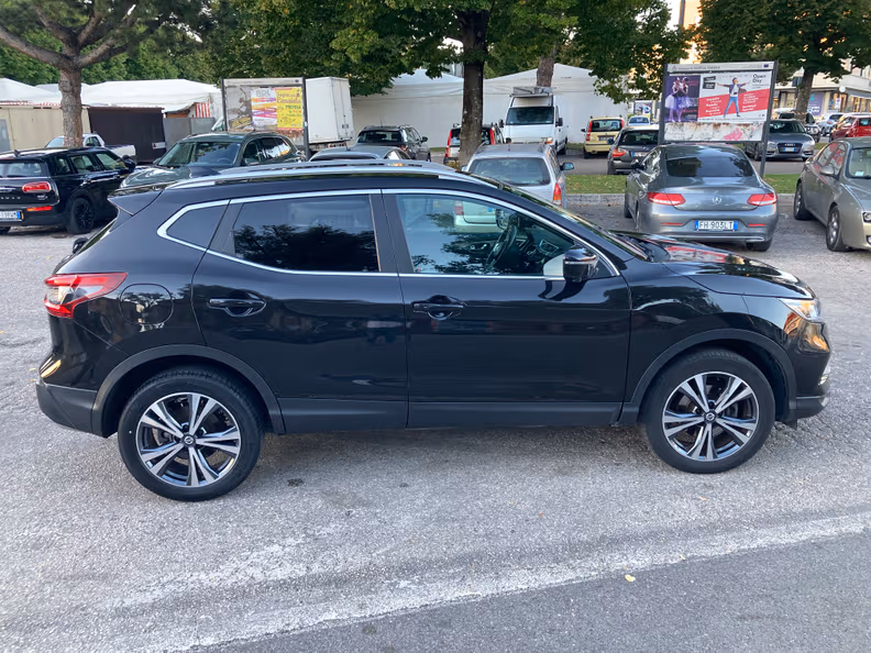 Nissan Qashqai - 23