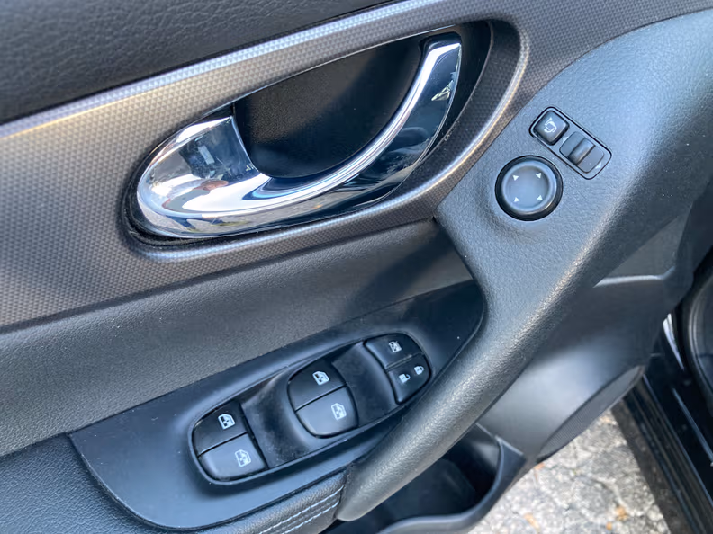 Nissan Qashqai - 34