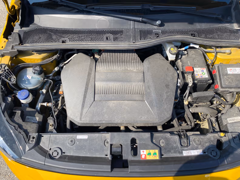 Peugeot 208 - 47