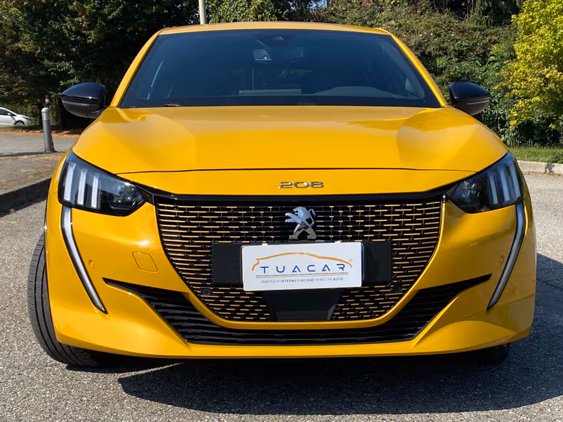 Peugeot 208 - 2