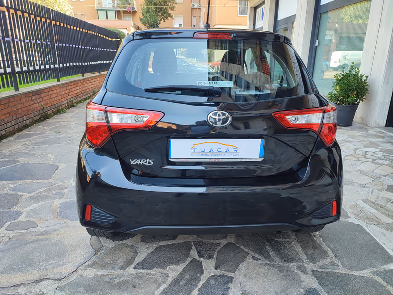 Toyota Yaris - 4