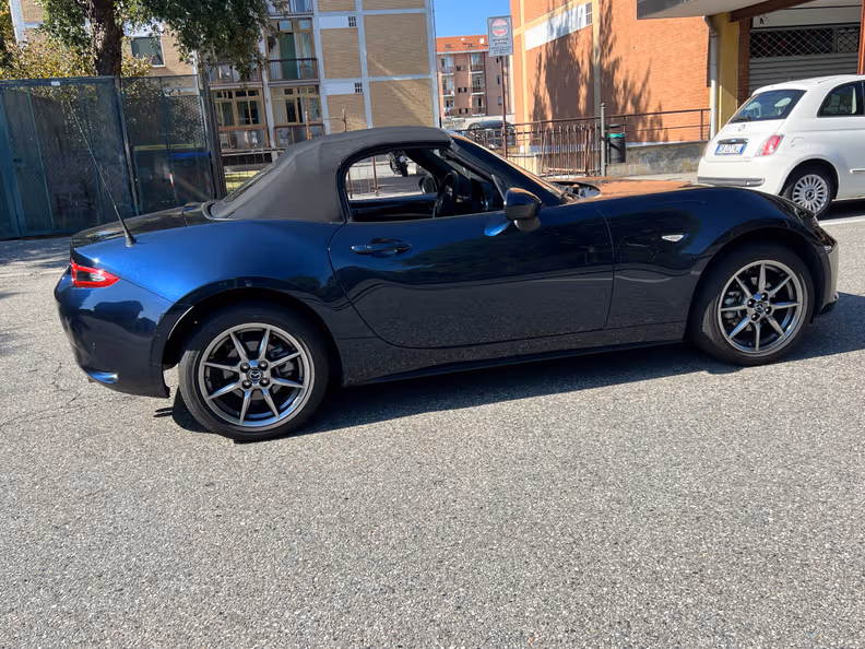 Mazda MX-5 - 24