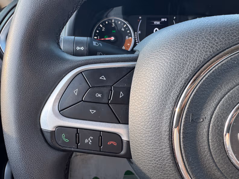 Jeep Renegade - 24