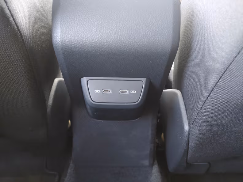 Volkswagen Taigo - 56