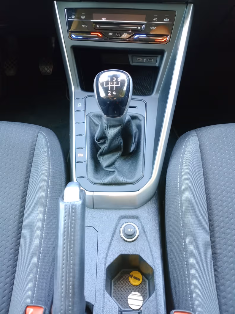 Volkswagen Taigo - 32