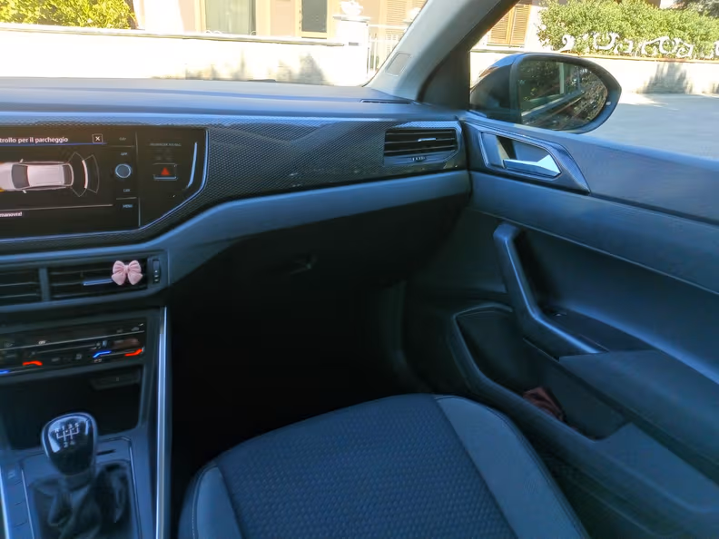 Volkswagen Taigo - 33