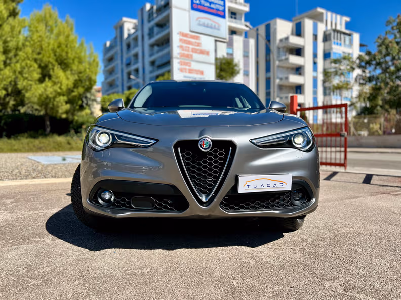 Alfa Romeo Stelvio - 4