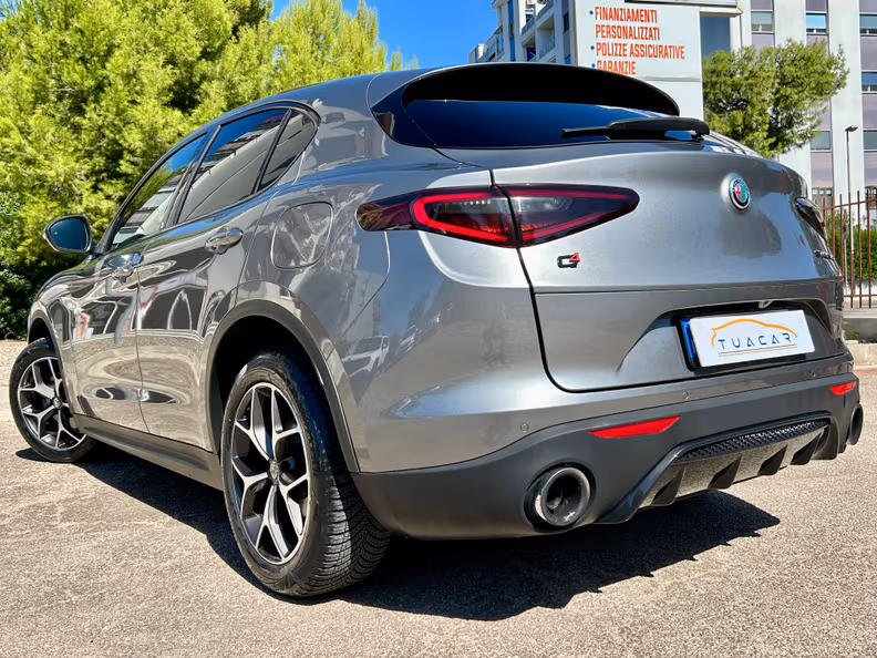 Alfa Romeo Stelvio - 6