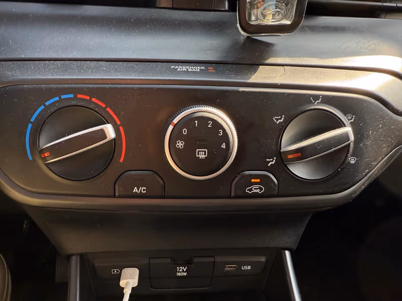 Hyundai i20 - 20