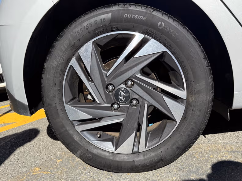 Hyundai i20 - 38