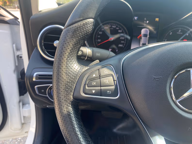Mercedes-Benz C-Class - 10