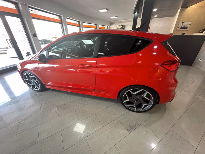 Ford Fiesta - 2