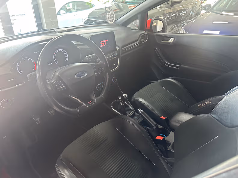 Ford Fiesta - 11