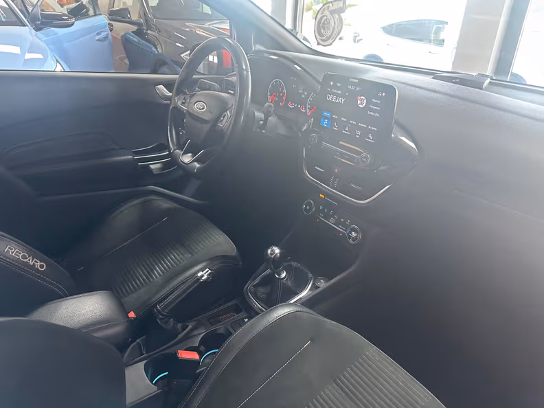 Ford Fiesta - 16