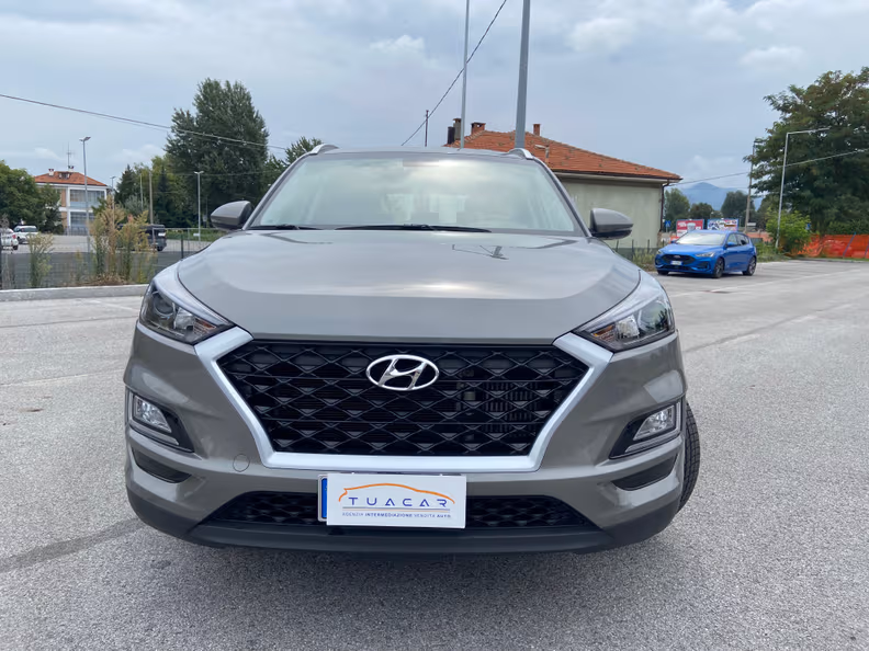 Hyundai Tucson - 2