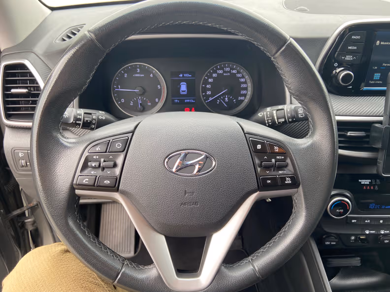 Hyundai Tucson - 13