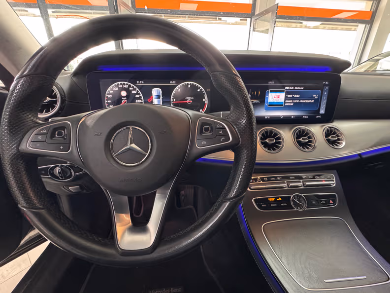 Mercedes-Benz E-Class - 9