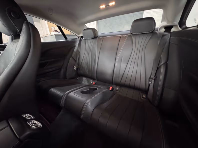Mercedes-Benz E-Class - 14