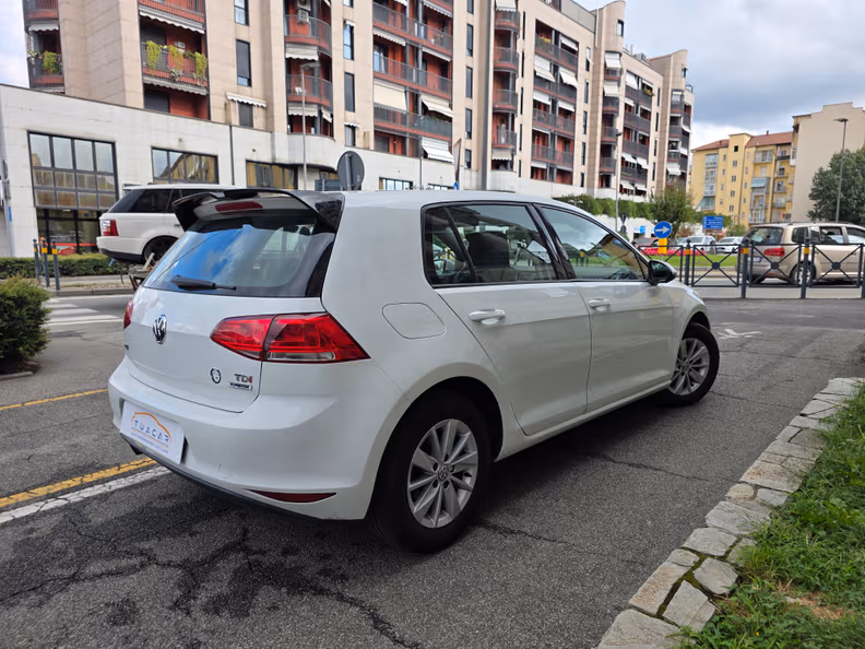 Volkswagen Golf - 7
