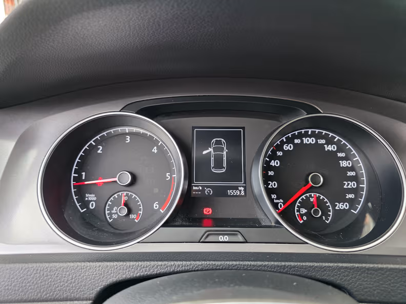 Volkswagen Golf - 15