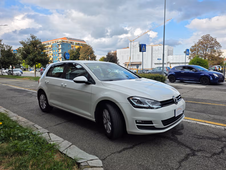 Volkswagen Golf - 3