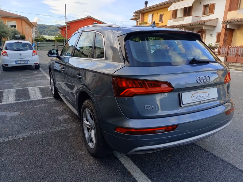 Audi Q5 - 10