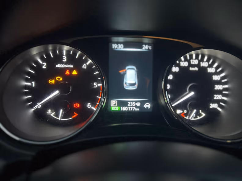 Nissan X-Trail - 15
