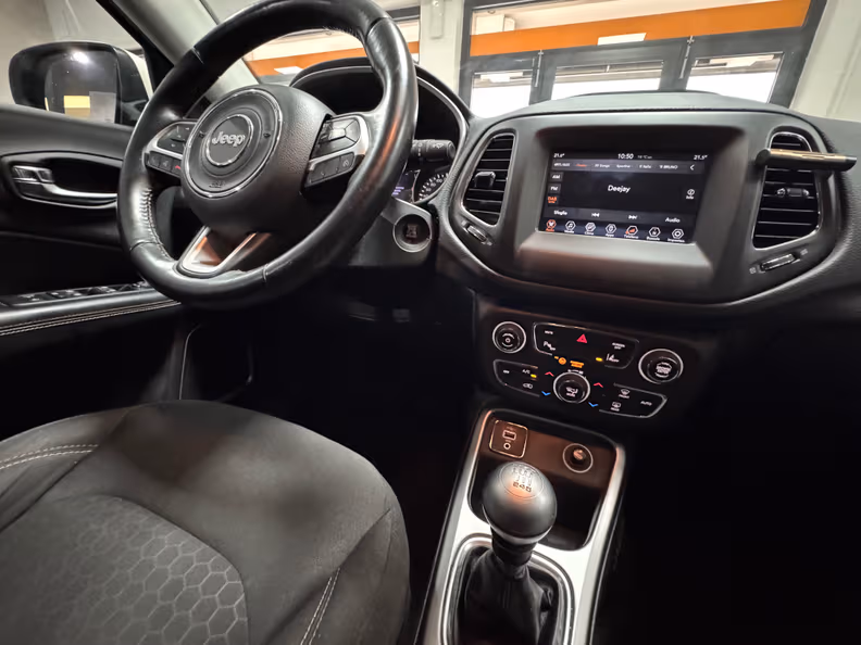 Jeep Compass - 8