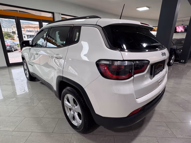 Jeep Compass - 4