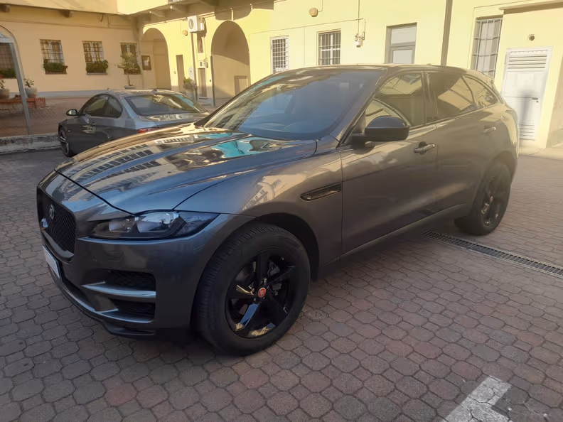 Jaguar F-Pace - 22