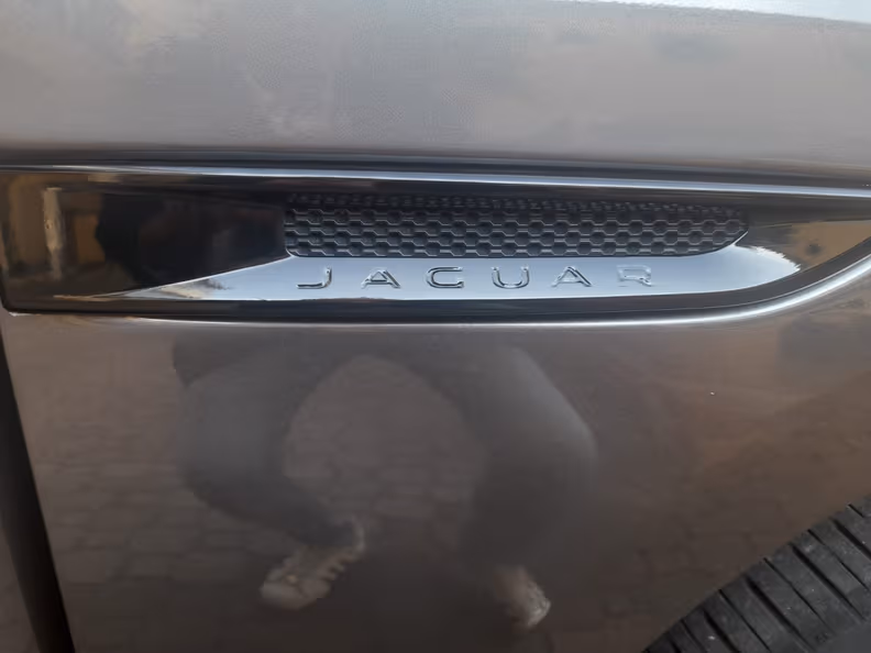 Jaguar F-Pace - 34