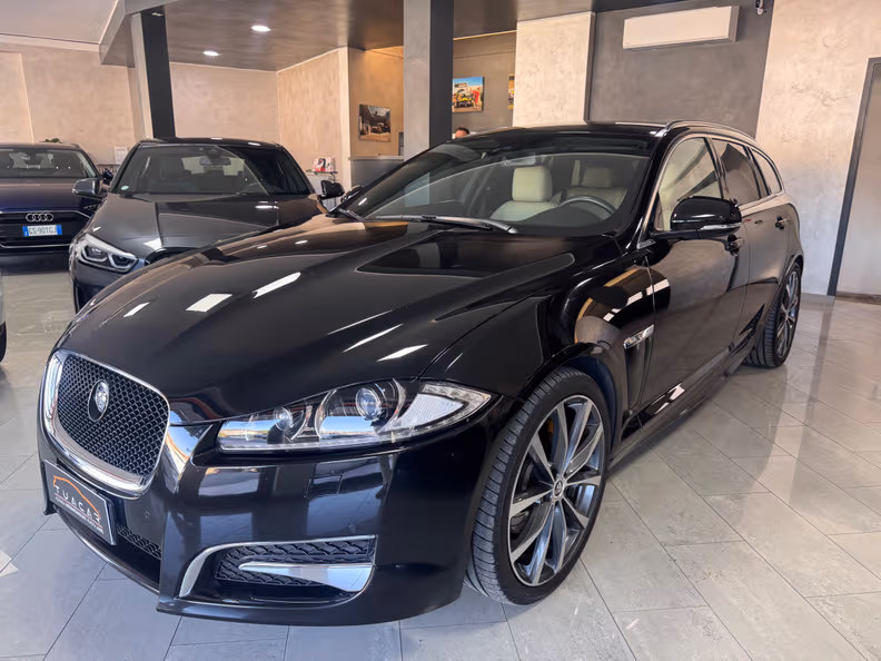 Jaguar XF - 1