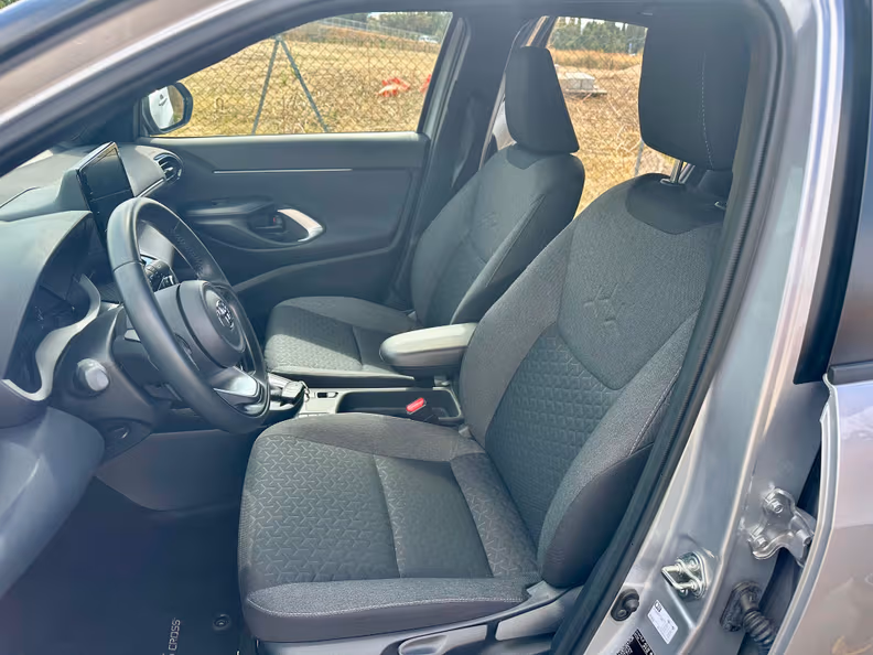 Toyota Yaris Cross - 14