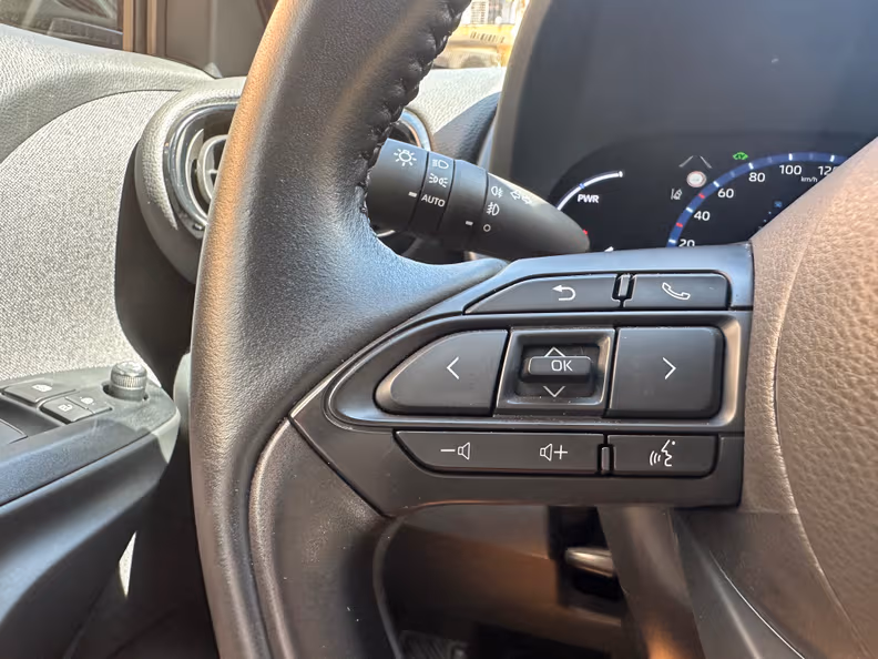 Toyota Yaris Cross - 19