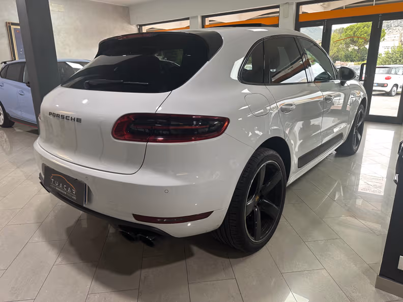 Porsche Macan - 6