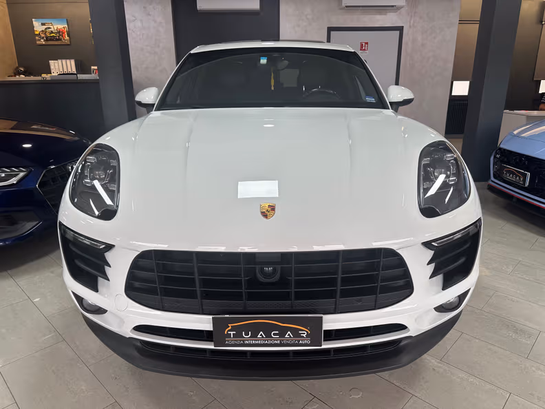 Porsche Macan - 2