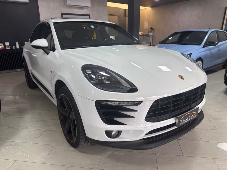 Porsche Macan - 3